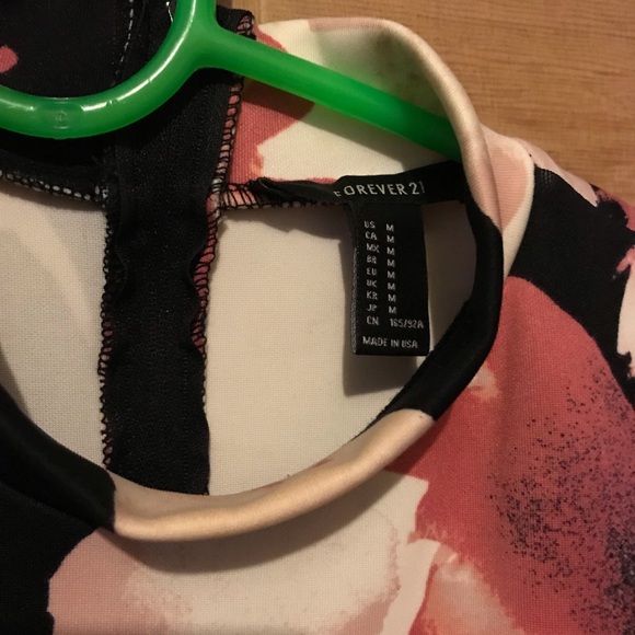 Perfectly Pink Floral Dress - Picture 2 of 3